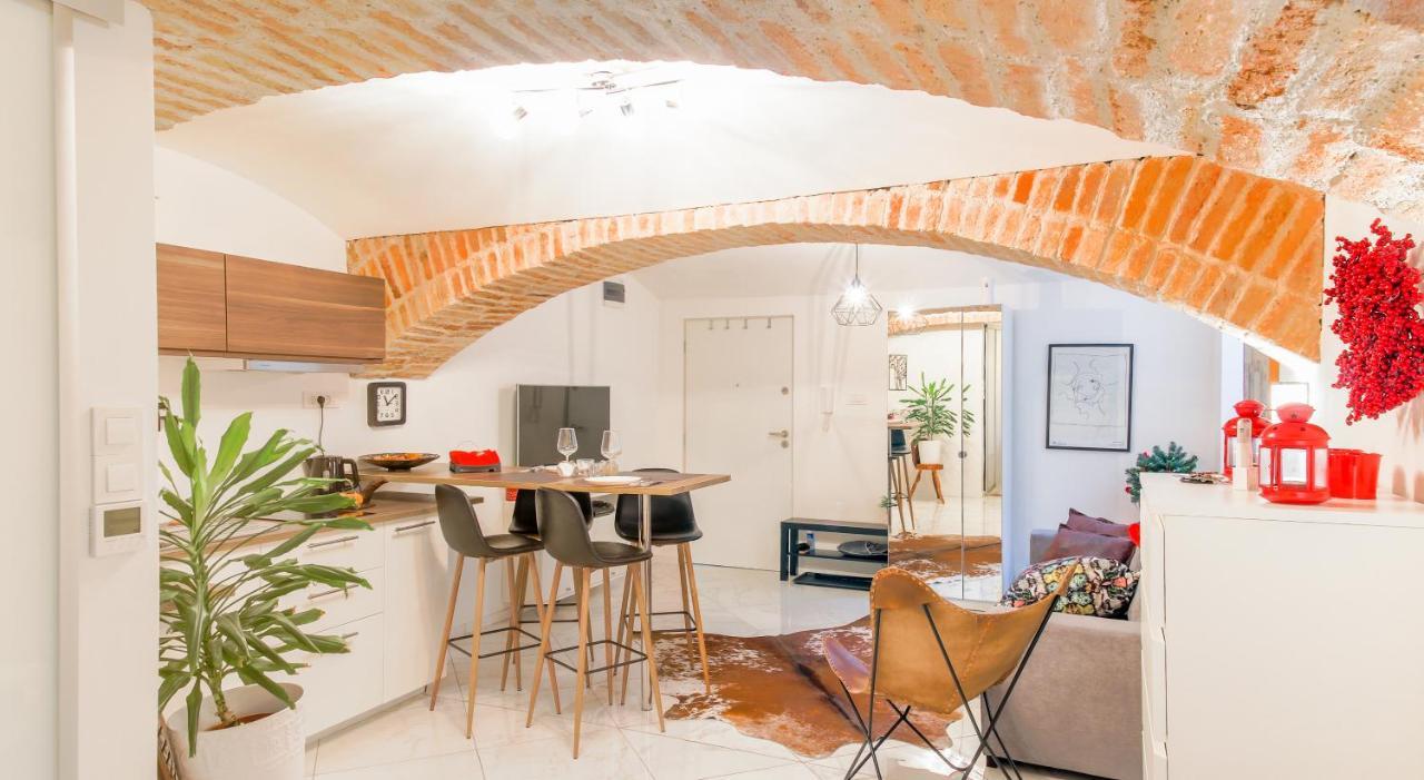 Apartment La Bodega Загреб Экстерьер фото